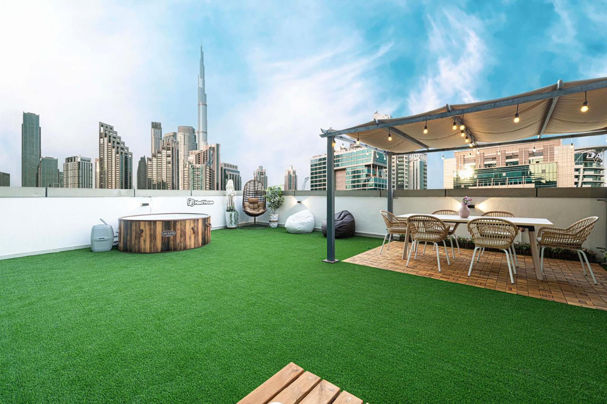 Next'House - Downtown Views Host Vandrehjem Dubai Eksteriør billede
