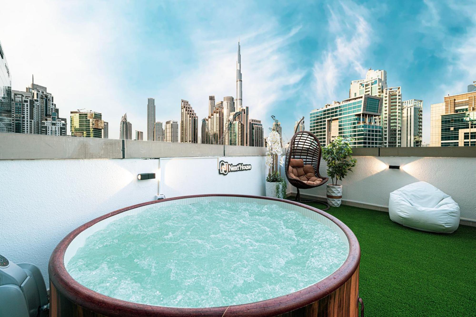 Next'House - Downtown Views Host Vandrehjem Dubai Eksteriør billede