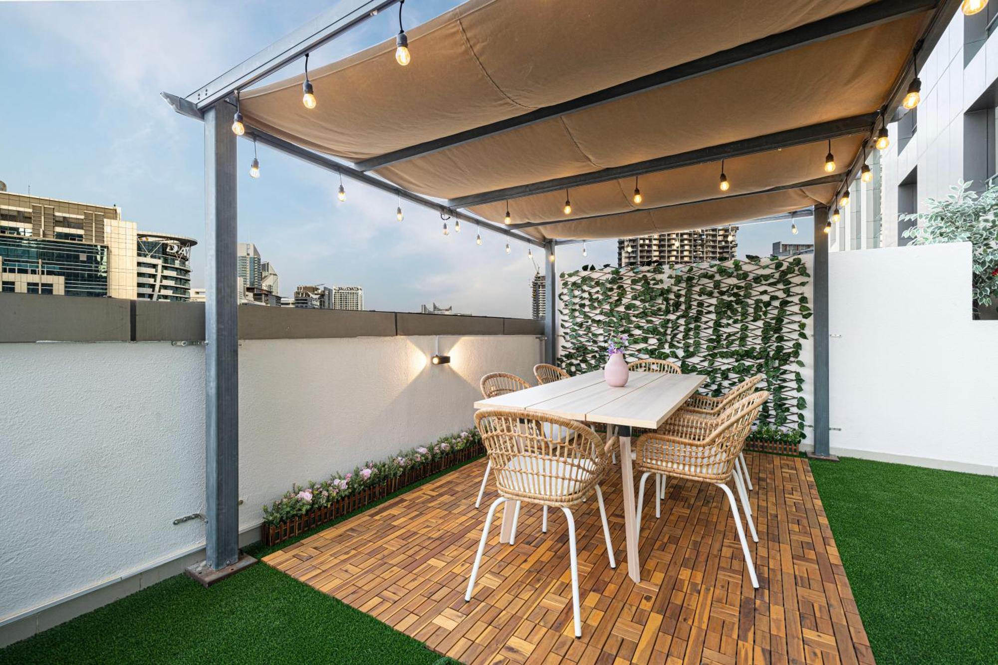 Next'House - Downtown Views Host Vandrehjem Dubai Eksteriør billede