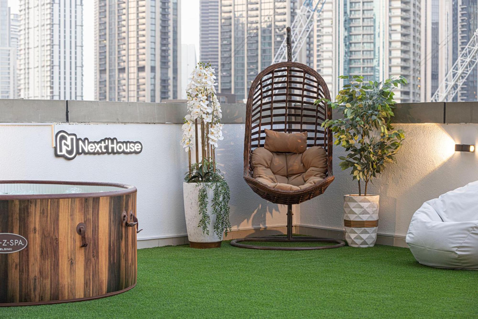 Next'House - Downtown Views Host Vandrehjem Dubai Eksteriør billede